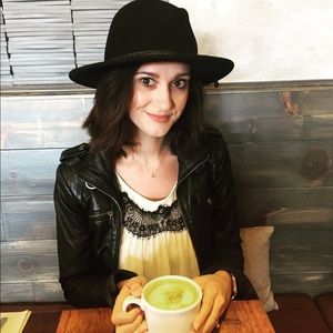 Meet your Posher, Joanna